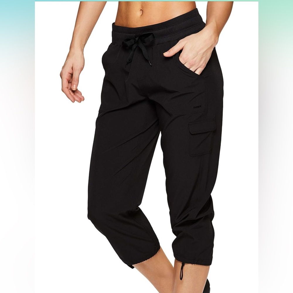 WOMEN’S DRAWSTRING ACTIVE CAPRI PANT - BLACK - S